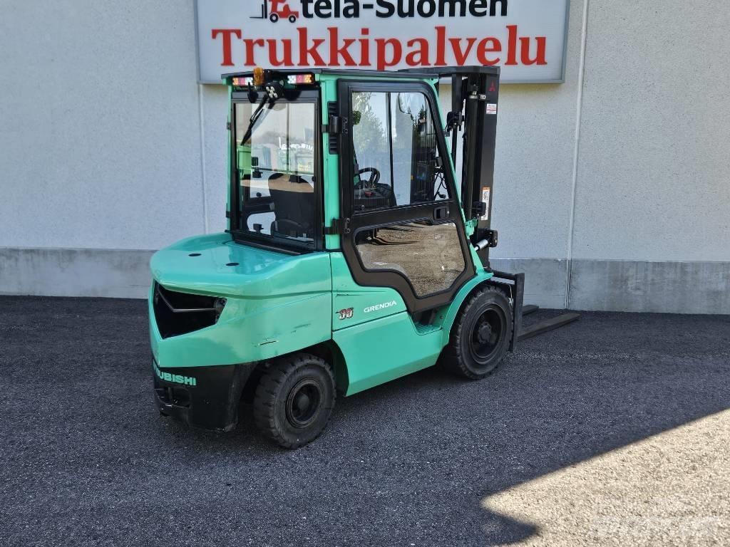 Mitsubishi FD35N Dieselmotviktstruckar