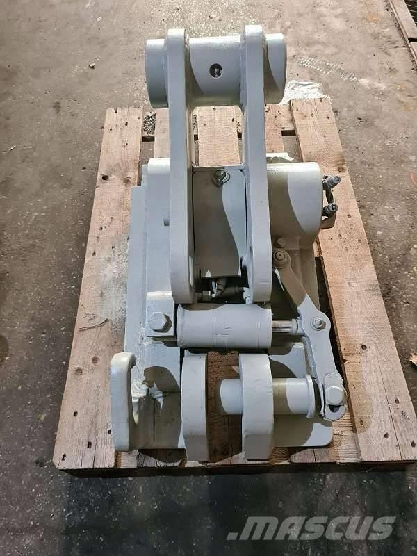 Liebherr Aloc Redskapsfäste/ adaptrar