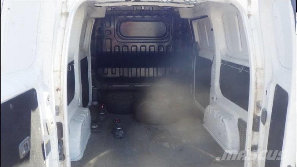 Nissan NV 200 Lätta skåpbilar
