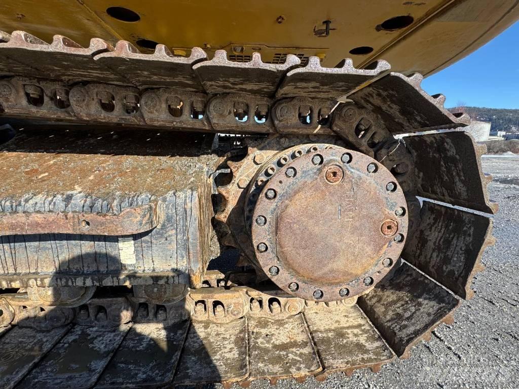 CAT 323 NG Bandgrävare