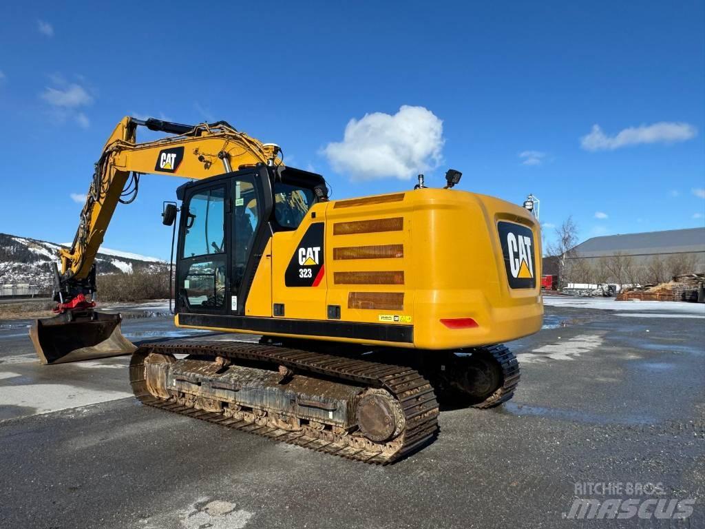 CAT 323 NG Bandgrävare