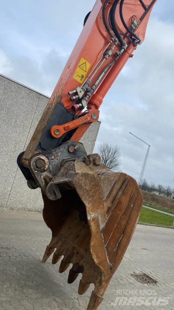Hitachi ZX 300 LC-6 Bandgrävare