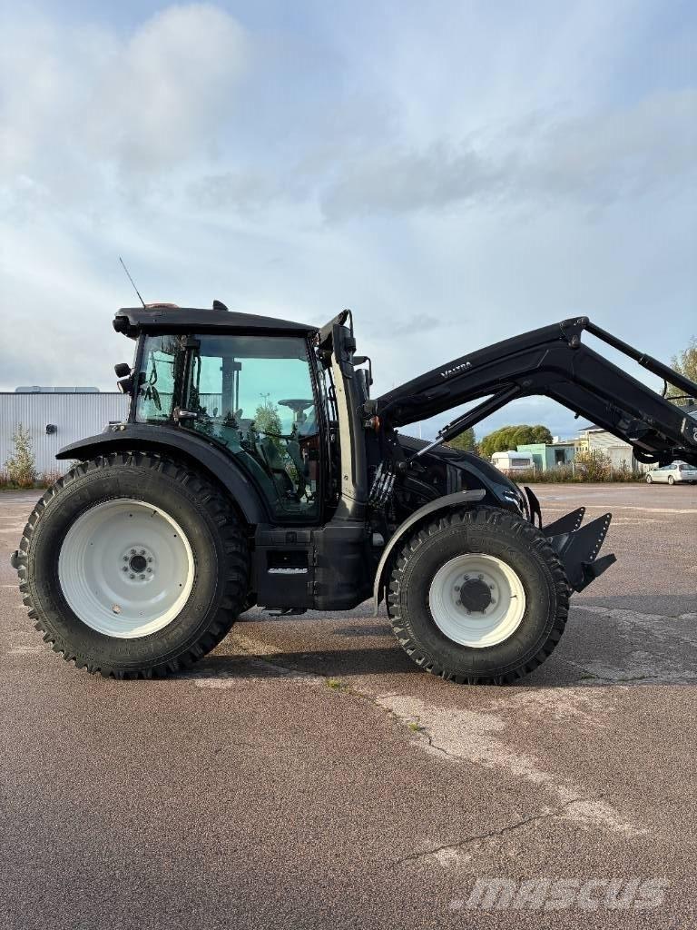 Valtra G135A MYYTY Traktorer