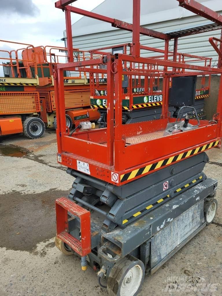SkyJack 32/19 Saxliftar