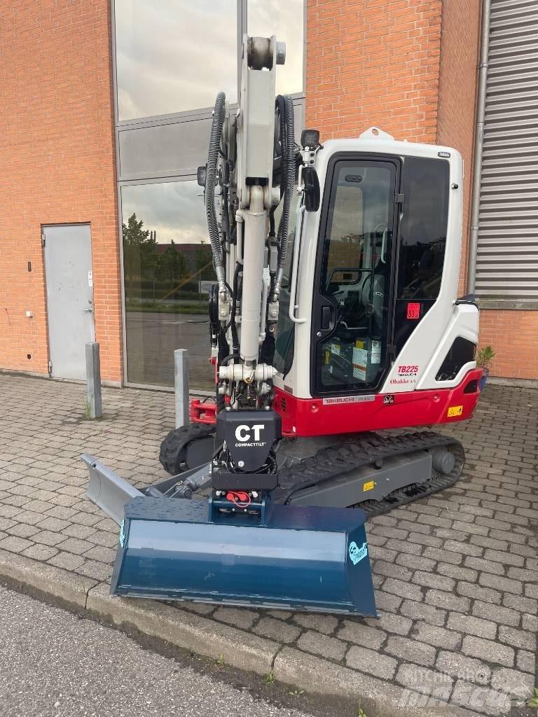 Takeuchi TB 225 Minigrävare < 7t