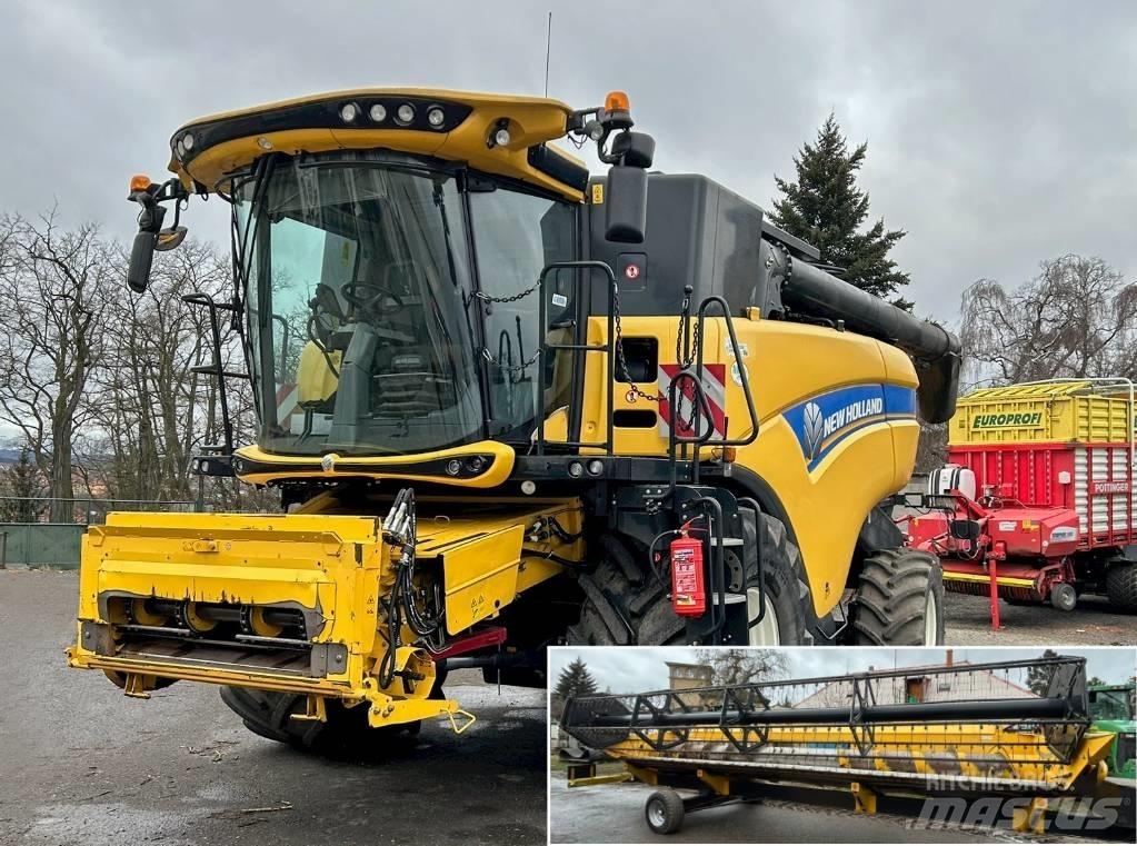 New Holland CX 880 Skördetröskor