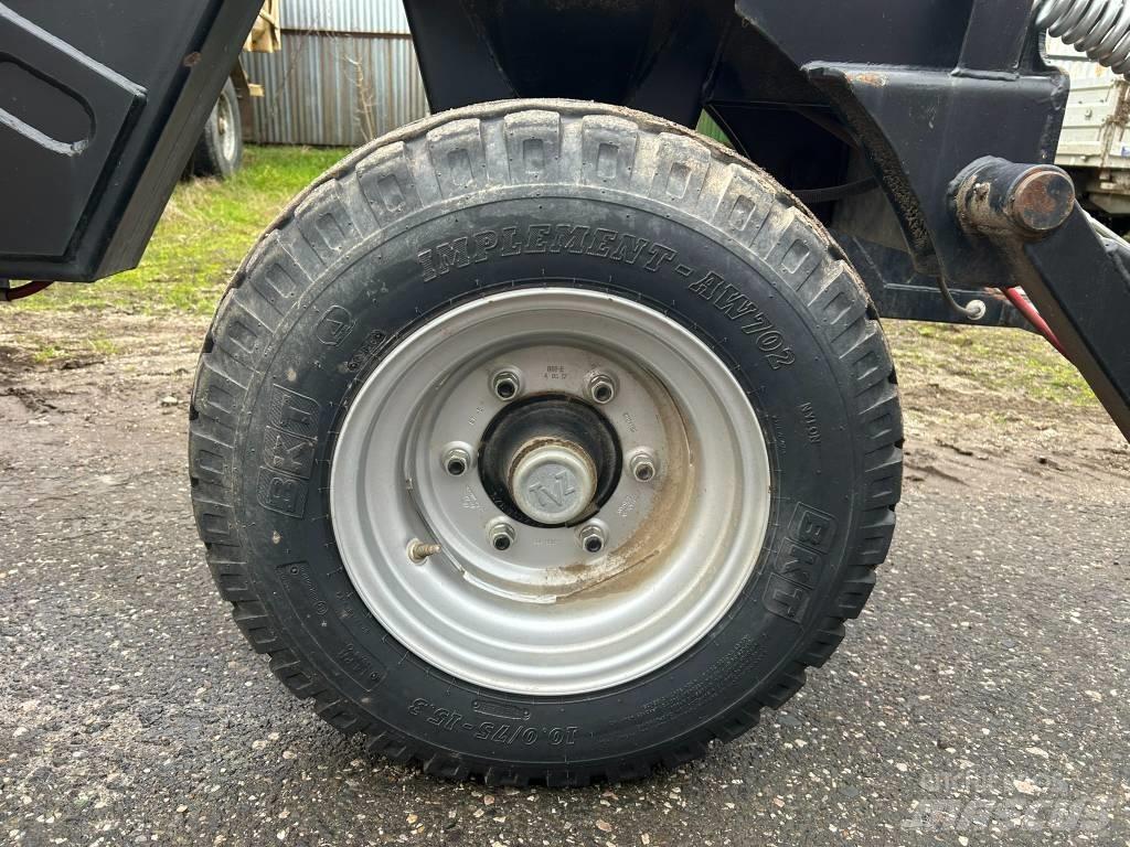 New Holland CX 880 Skördetröskor