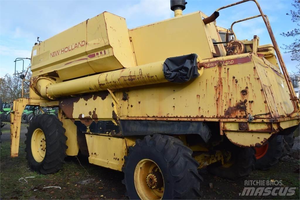 New Holland TF 44 Skördetröskor