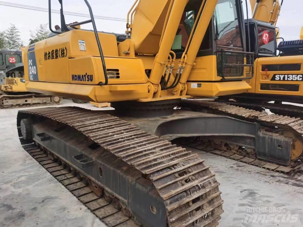 Komatsu PC 240 LC Bandgrävare