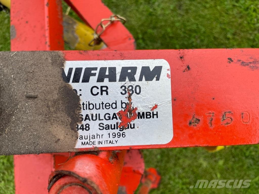 Unifarm CR 330 Vändare och luftare