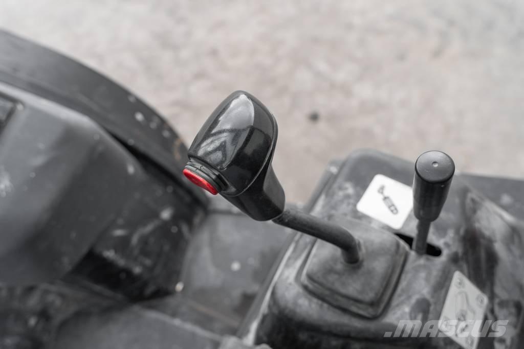 Manitou MC 30-4 Dieselmotviktstruckar