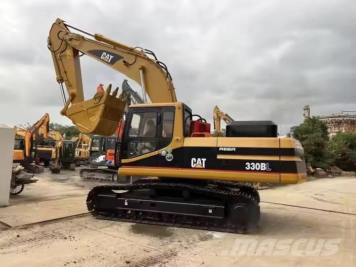 CAT 330 B L Bandgrävare