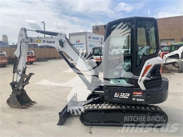 Bobcat E32i Minigrävare < 7t
