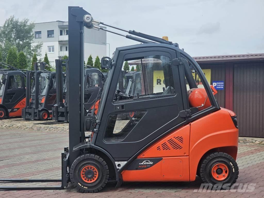 Linde H25T-02 Gasolmotviktstruckar