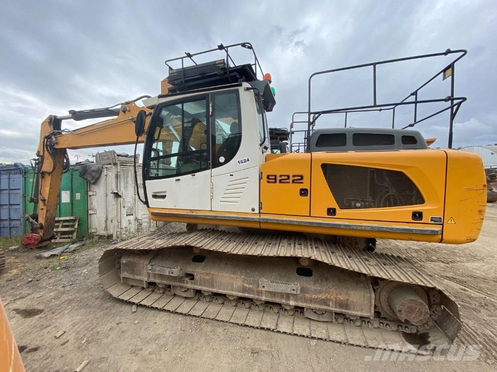 Liebherr R 922 Bandgrävare