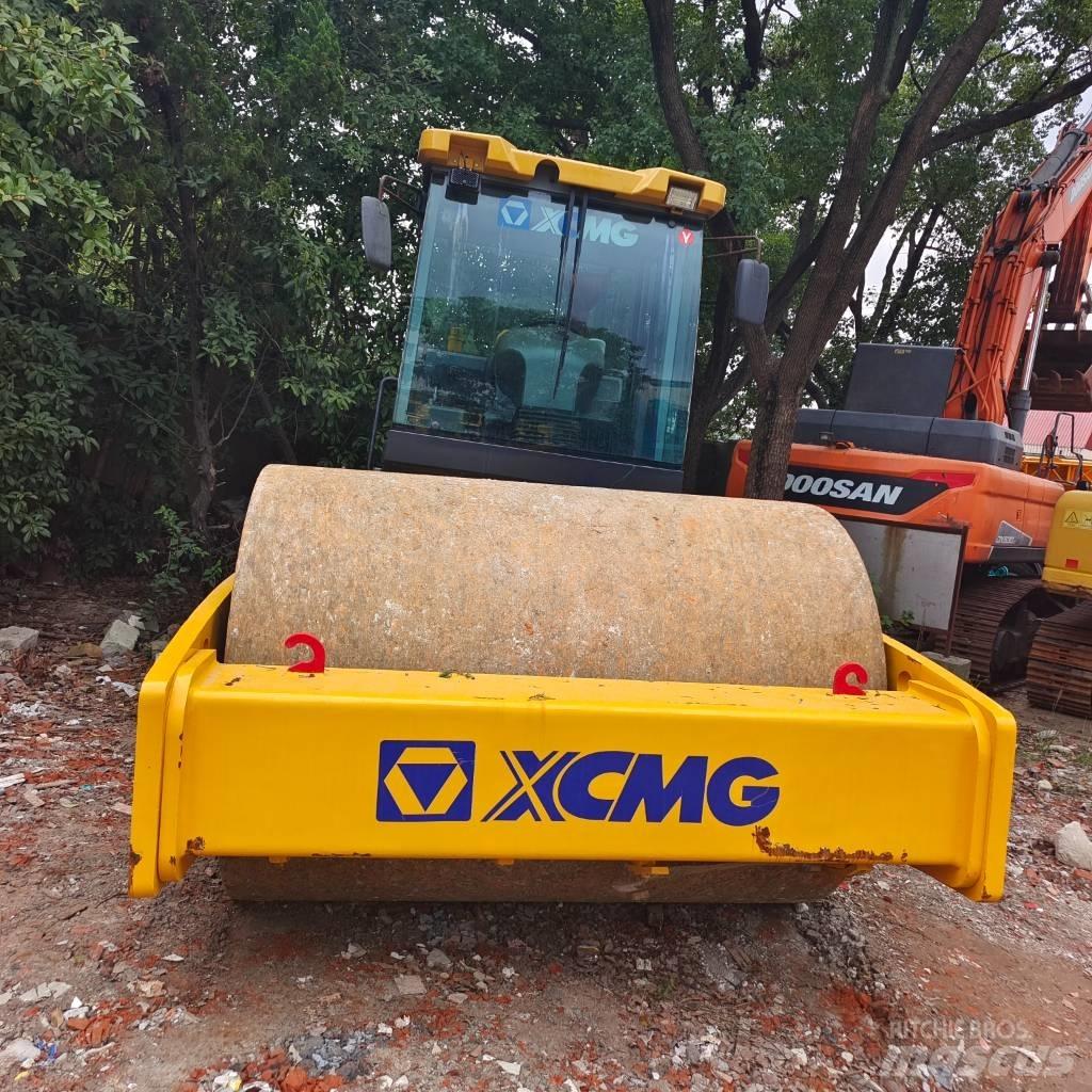 XCMG XS 223 J Envalsvältar