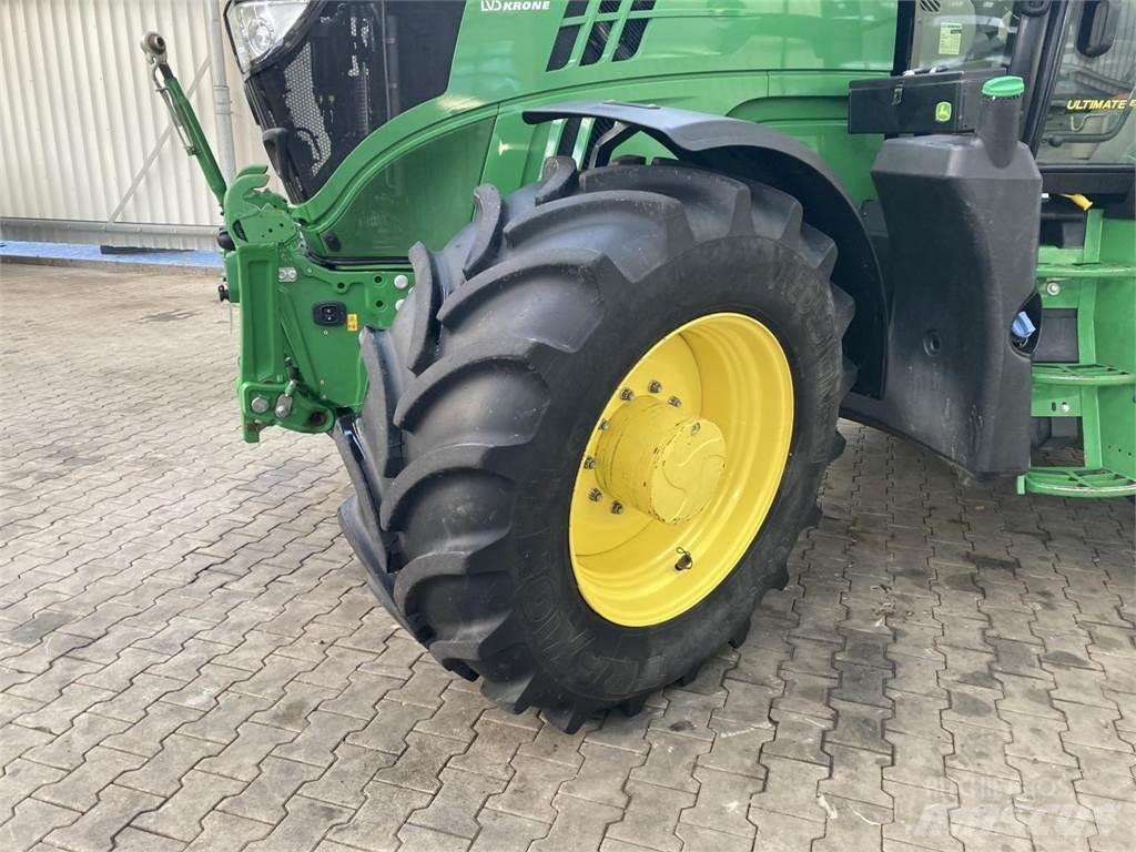 John Deere 6155R Traktorer