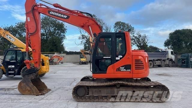 Doosan DX 140 LCR-3 Bandgrävare