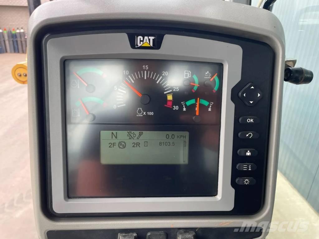 CAT 140M3 Väghyvlar