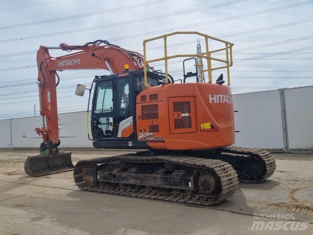 Hitachi ZX225USLC-7 Bandgrävare