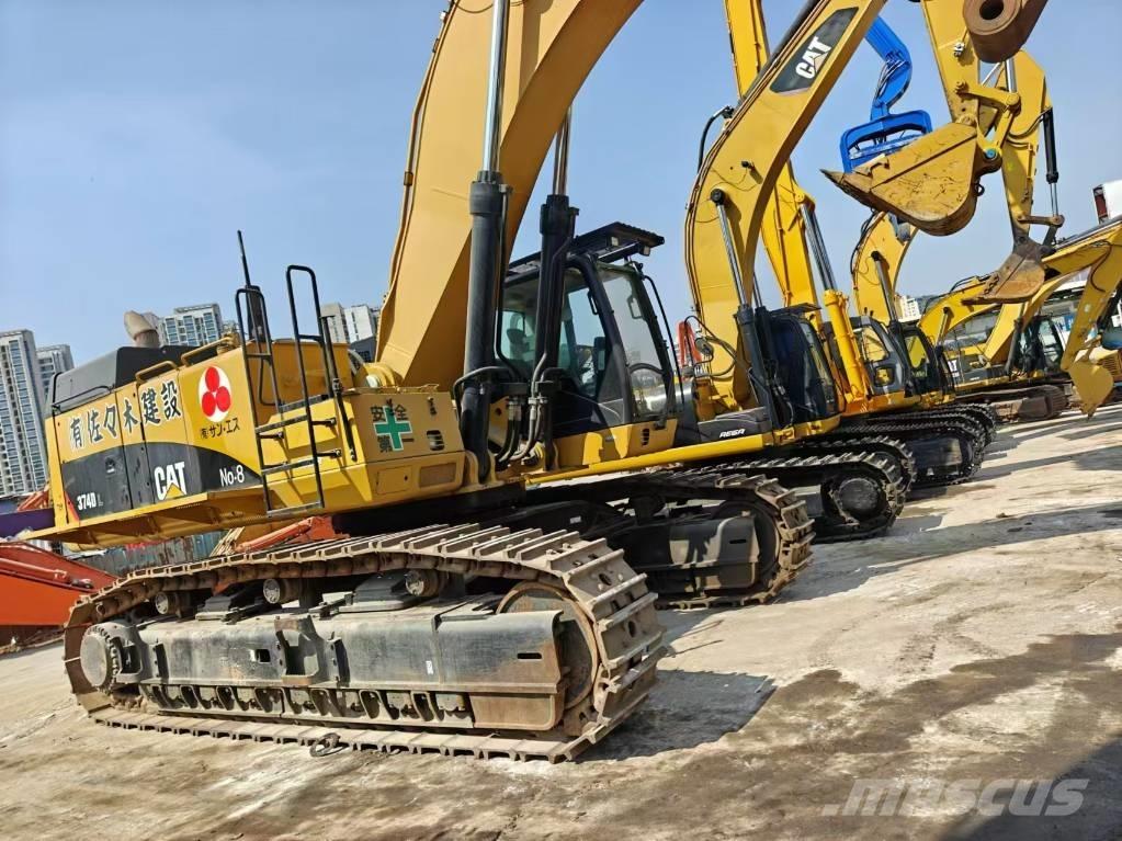 CAT 374 Bandgrävare
