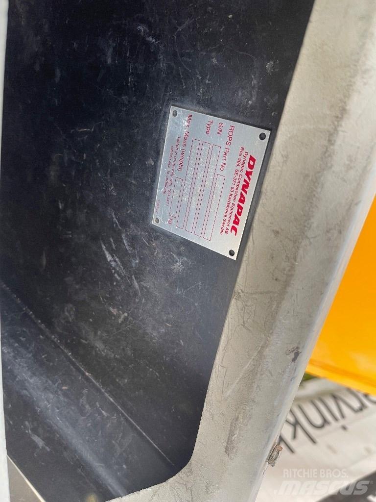 Dynapac CC 224 HF Tvåvalsvältar