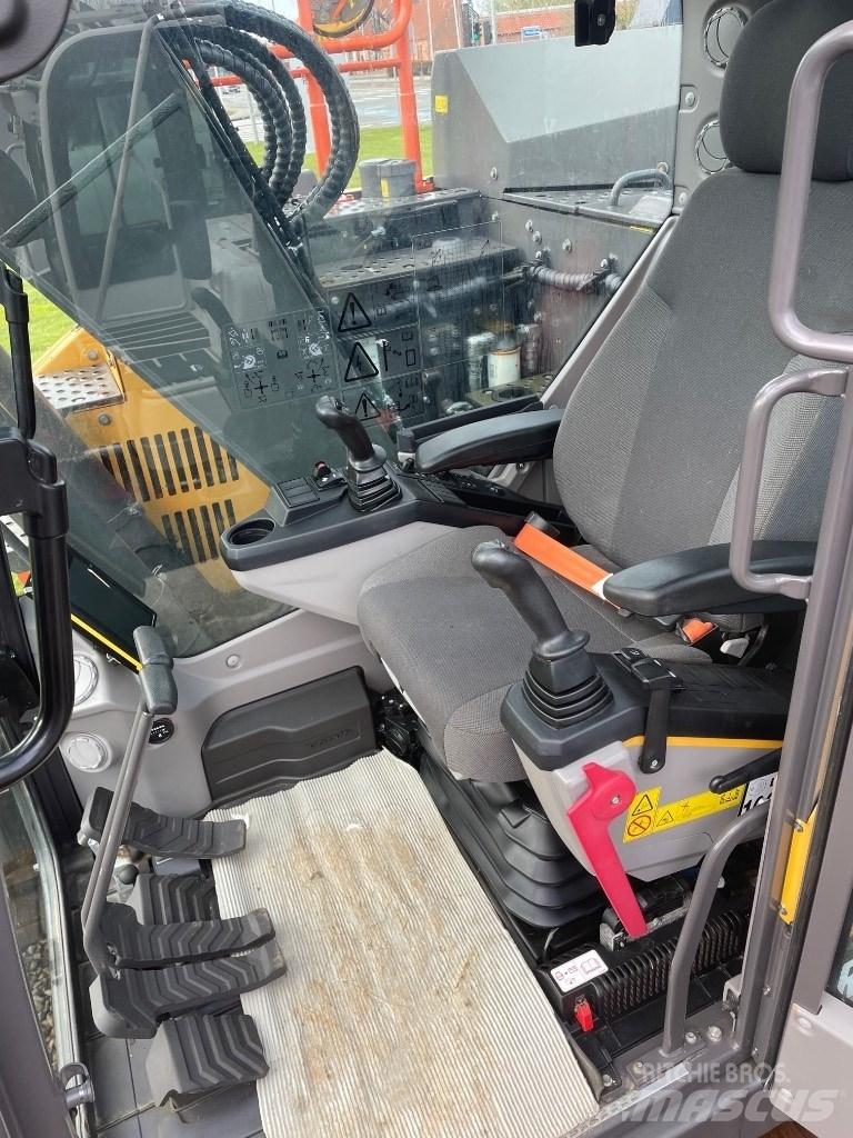 Volvo ECR145E Bandgrävare