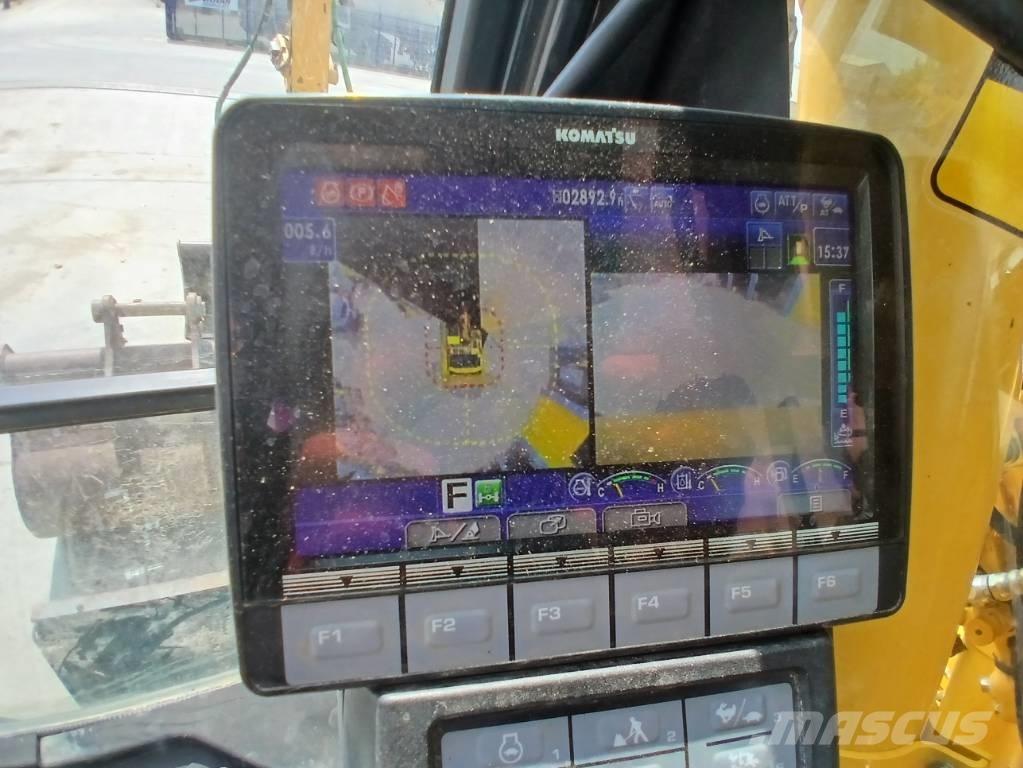 Komatsu PW 148-11 Hjulgrävare