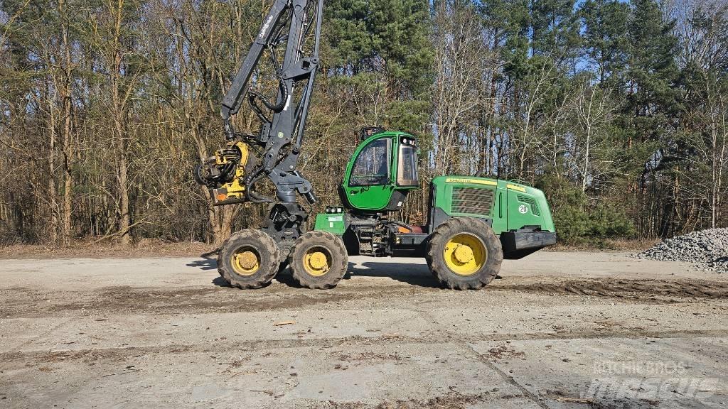 John Deere 1270 E Skördare