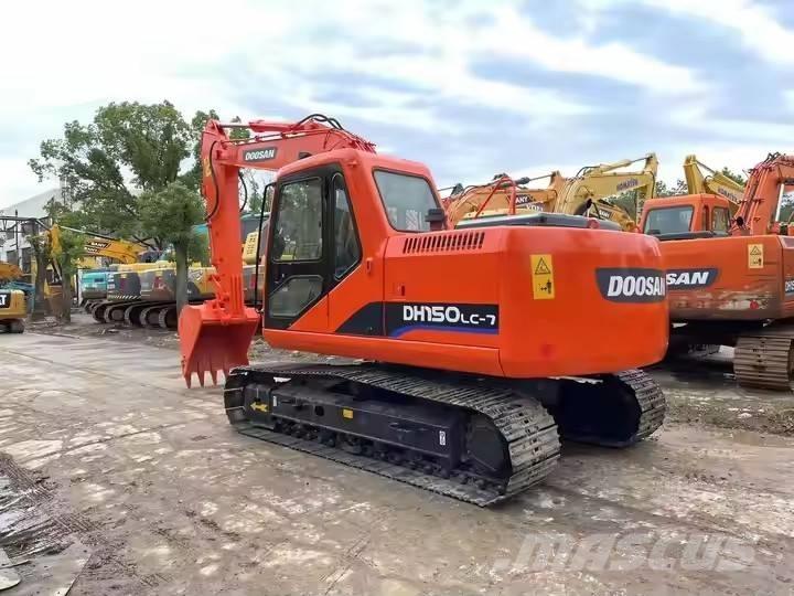 Doosan DH 150 LC-7 Bandgrävare