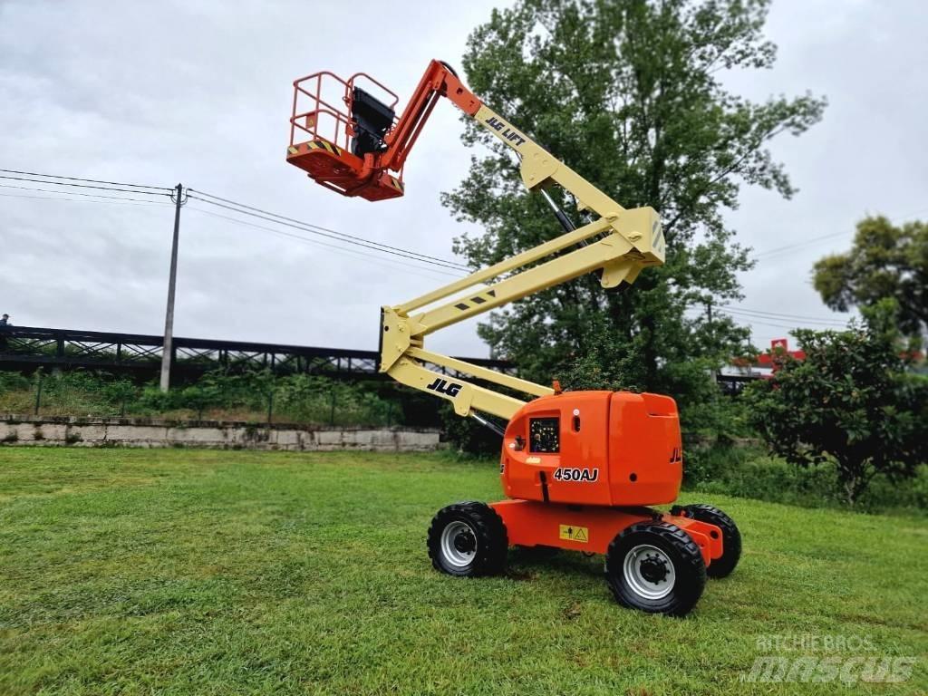 JLG 450 AJ Bomliftar