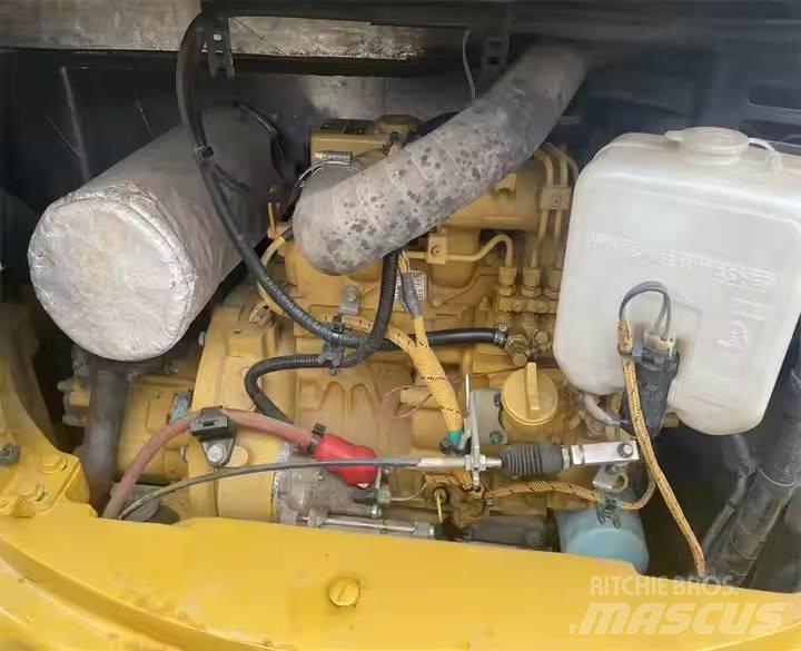 CAT 303.5E Minigrävare < 7t