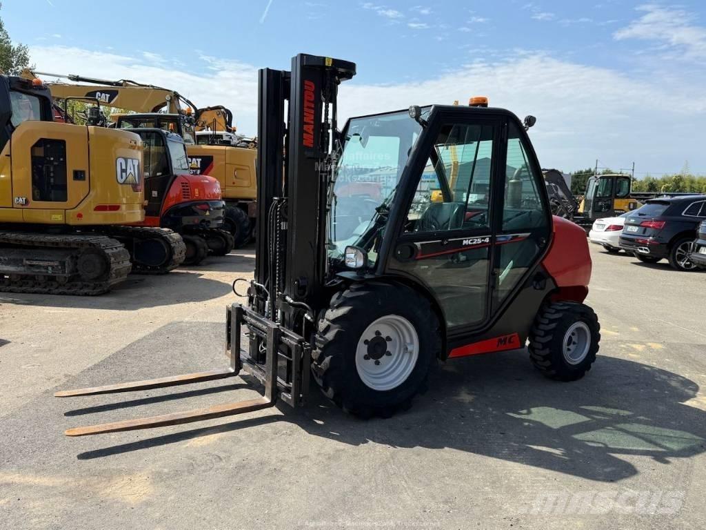 Manitou MC 25 Terrängtruck
