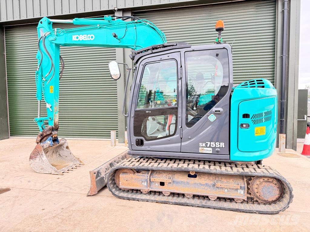 Kobelco SK75SR-7 Midigrävmaskiner 7t - 12t