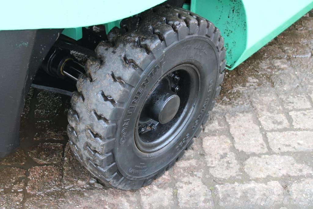 Mitsubishi DFD25NT Dieselmotviktstruckar