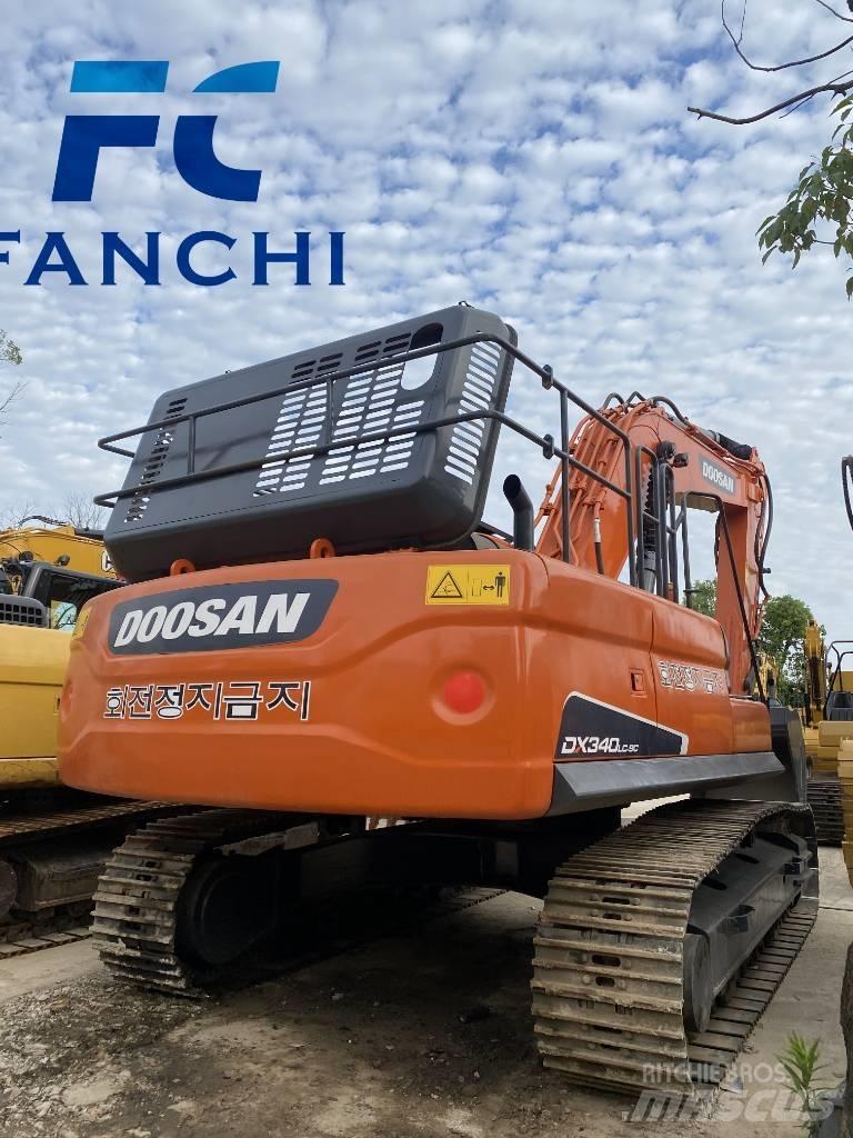 Doosan DX 340 LC Bandgrävare