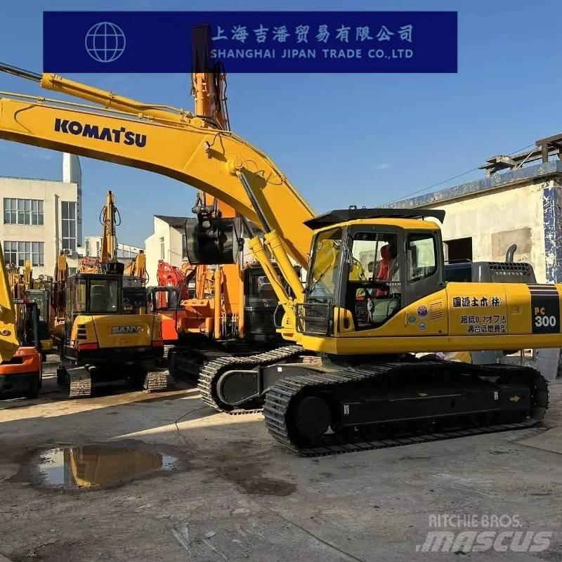 Komatsu PC 300 Bandgrävare