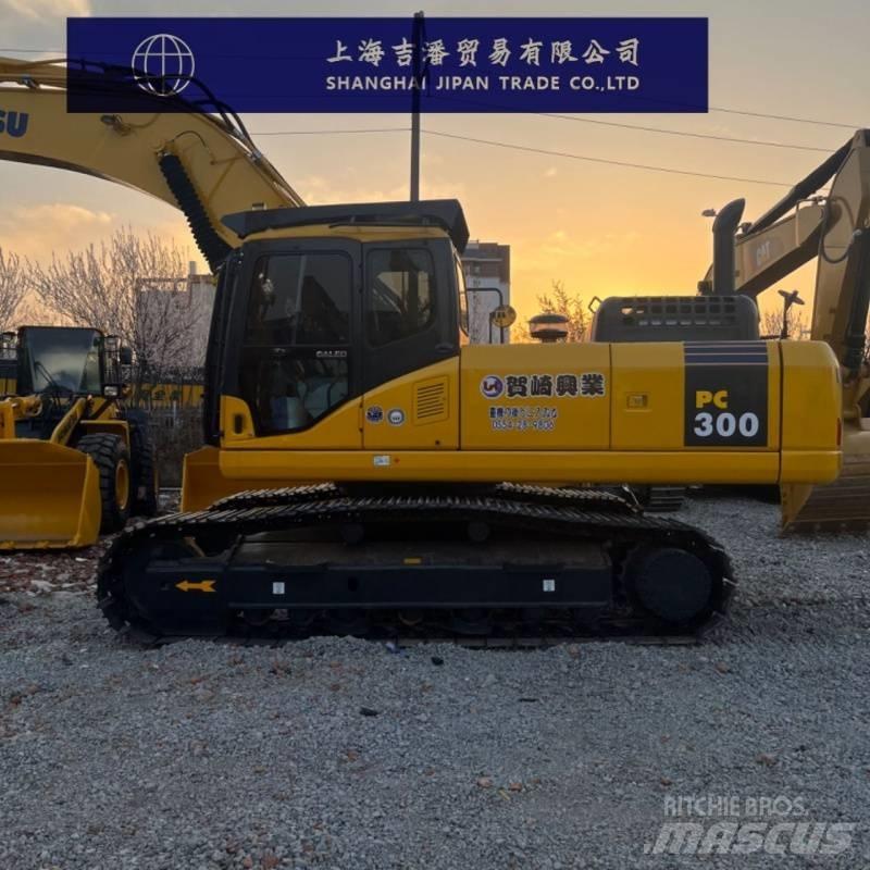 Komatsu PC 300 Bandgrävare