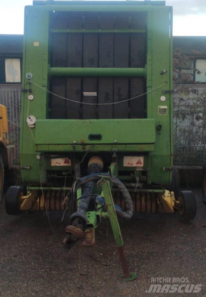 John Deere 550 Rundbalspressar