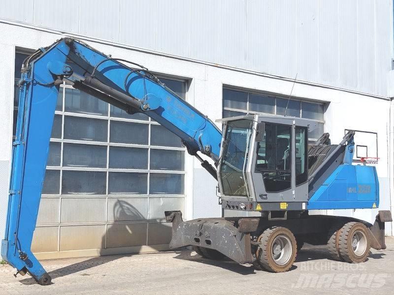Fuchs MHL 320 D Avfalls / industri hantering