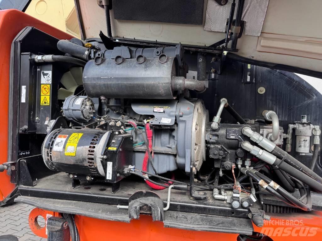 JLG 660 SJ Teleskop bomliftar