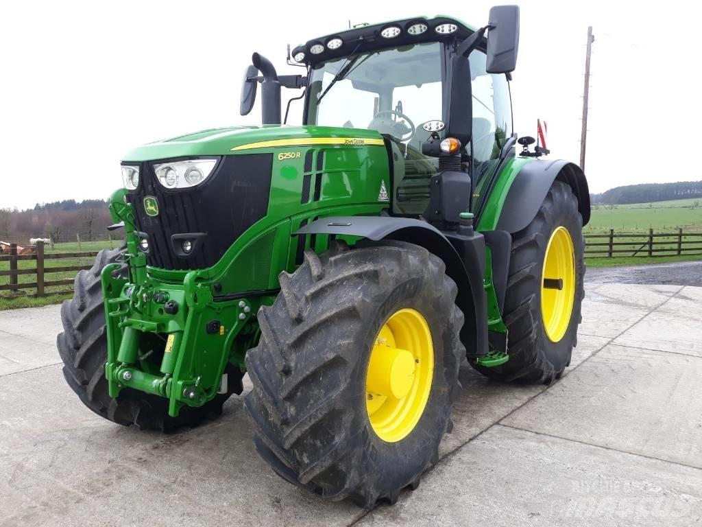 John Deere 6250 R Traktorer