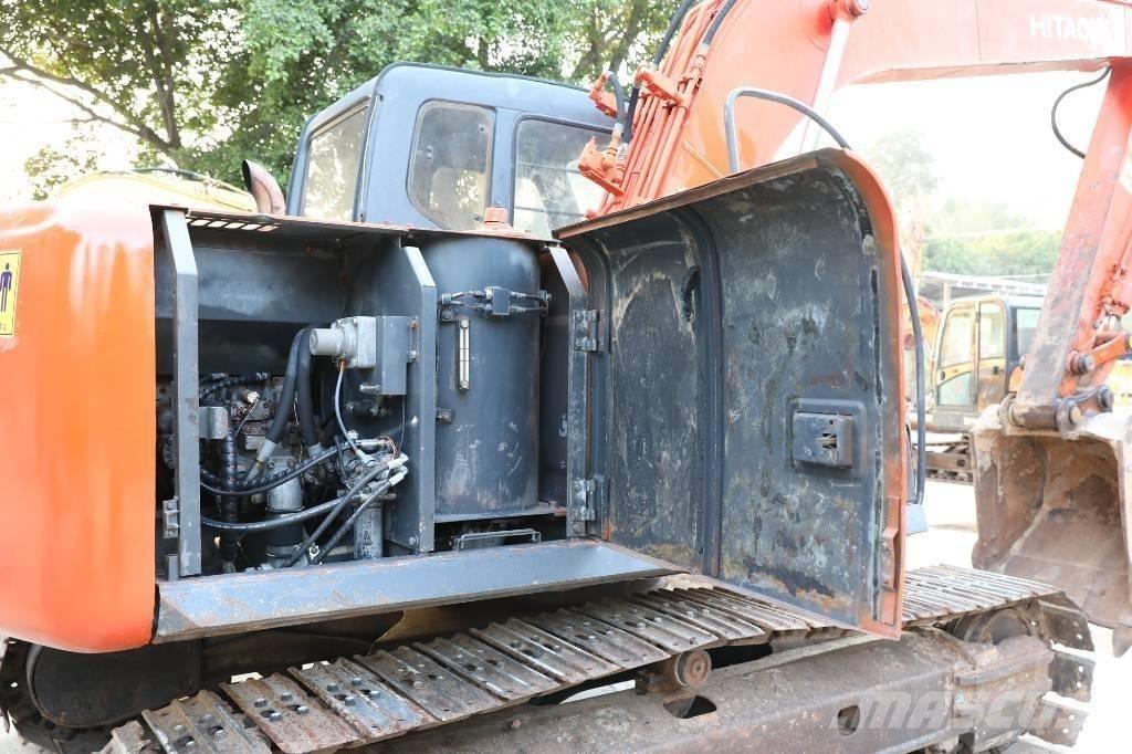 Hitachi EX 120-5 Bandgrävare