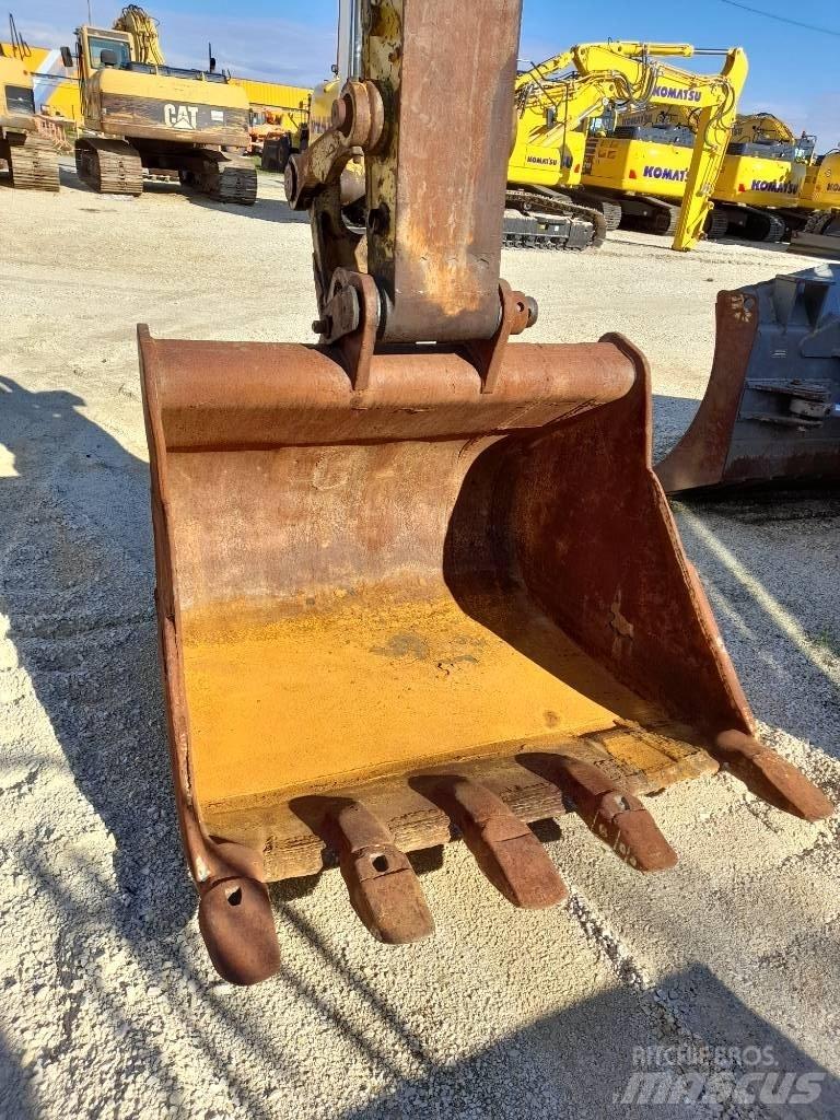 Komatsu PW200-7 Hjulgrävare