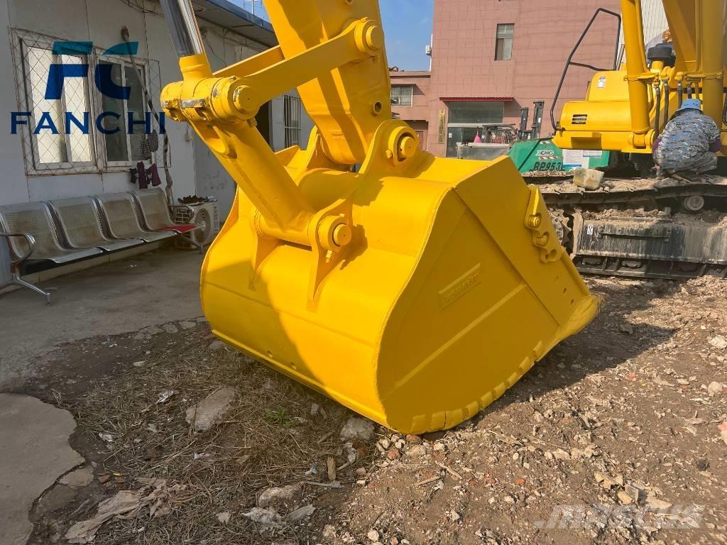Komatsu PC 450-8 Bandgrävare