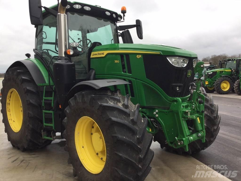 John Deere 6R250 Traktorer