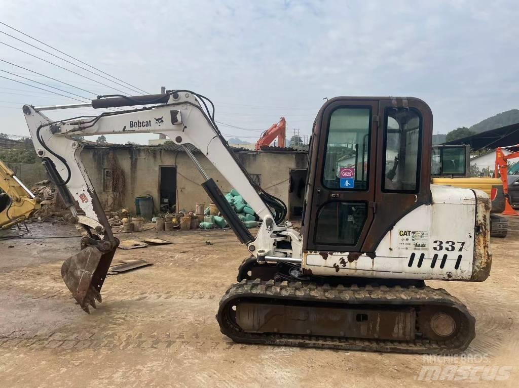 Bobcat 337 Minigrävare < 7t
