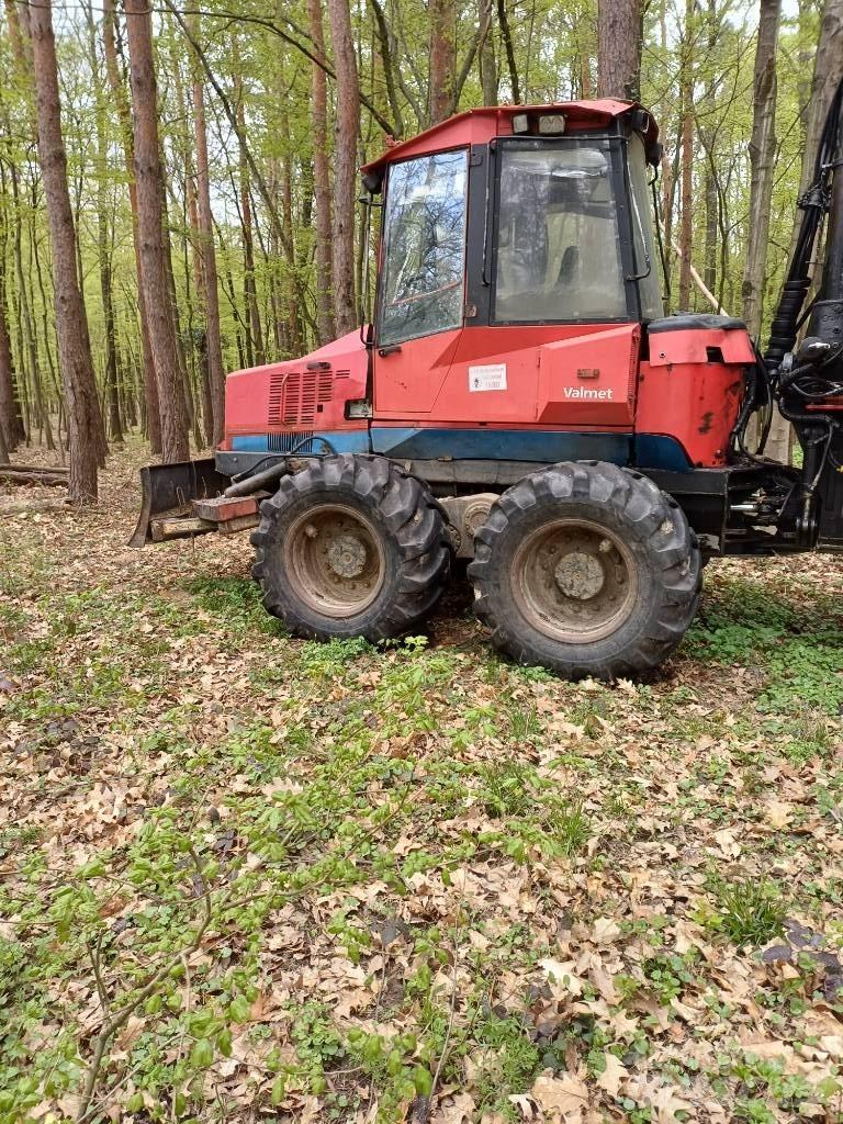 Valmet 840.2 Skotare