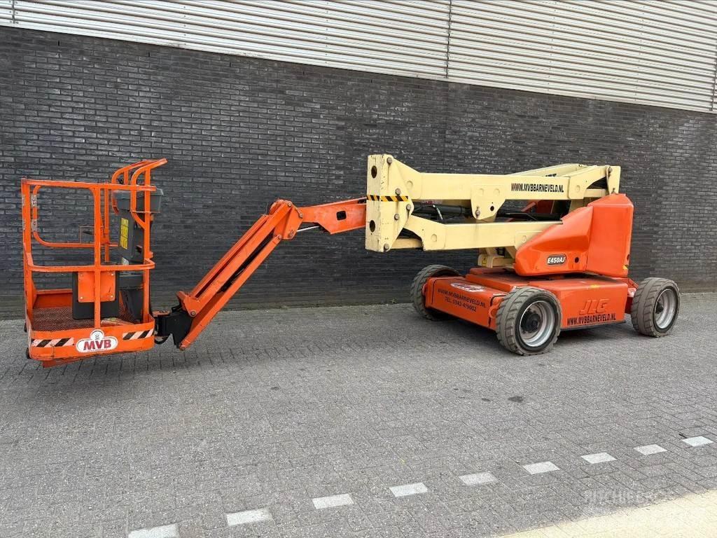 JLG E450AJ Bomliftar