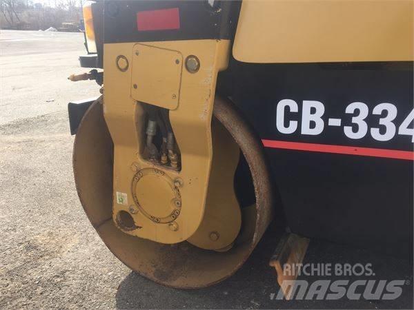 CAT CB 334 D Tvåvalsvältar
